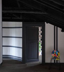 Stripe Wallpaper by Farrow & Ball Au Lait / Liquorice