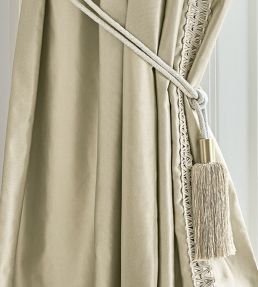 Tassel Tieback Trimming by Villa Nova Pearl