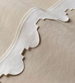 Tess Scalloped Border Trimming by Samuel & Sons Cream