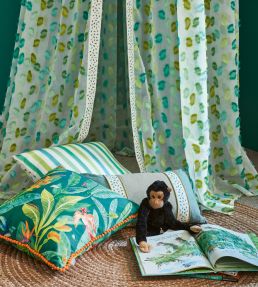 Tumble Tuft Fabric by Villa Nova Pearl