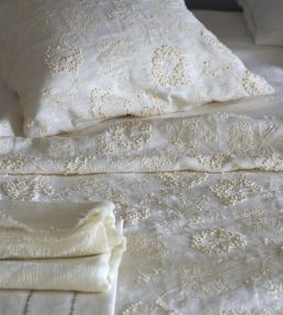 Vaucluse Fabric by Designers Guild Chalk