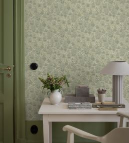 Vildflora Wallpaper by Borastapeter Spring