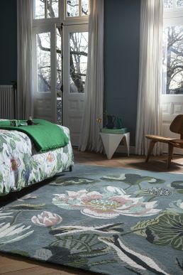 Wedgwood Waterlily rug Midnight Pond 38608-120180-US Midnight Pond