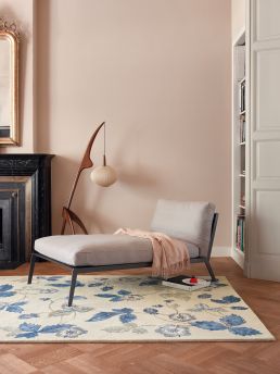 Wedgwood Wild Strawberry rug Cream 38108-120180 Cream