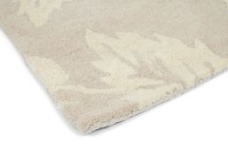 Wedgwood Wild Strawberry rug Tonal 38201-170240 Tonal