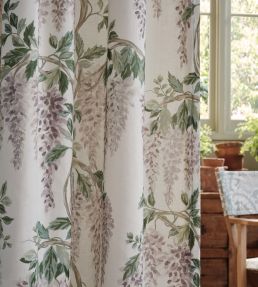 Wisteria Walk Fabric by Nina Campbell White/Green