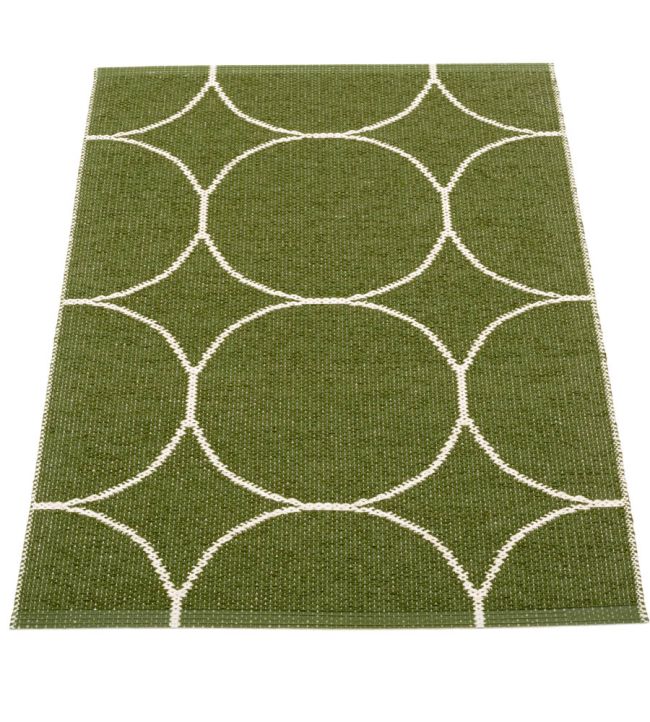 Pappelina Boo rug Dark Olive/Vanilla BOO1J1827 Dark Olive/Vanilla