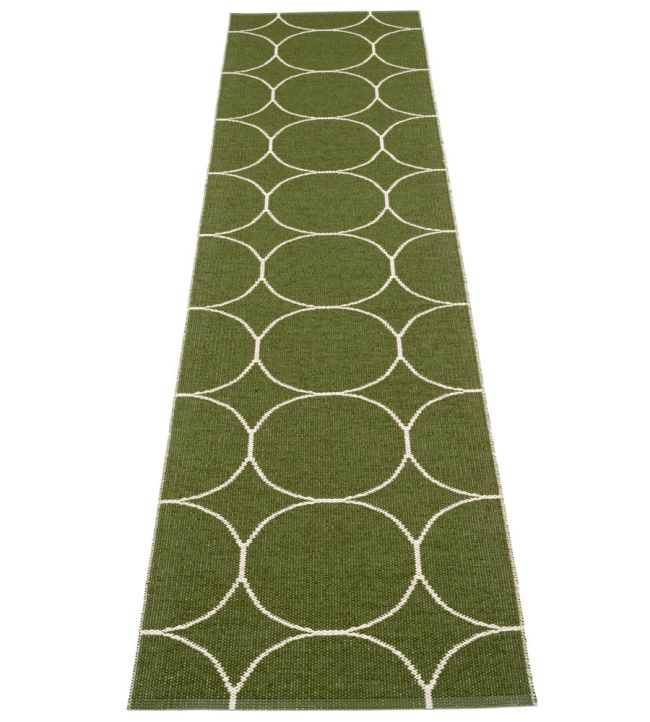 Pappelina Boo Runner rug Dark Olive/Vanilla BOO1J720 Dark Olive/Vanilla
