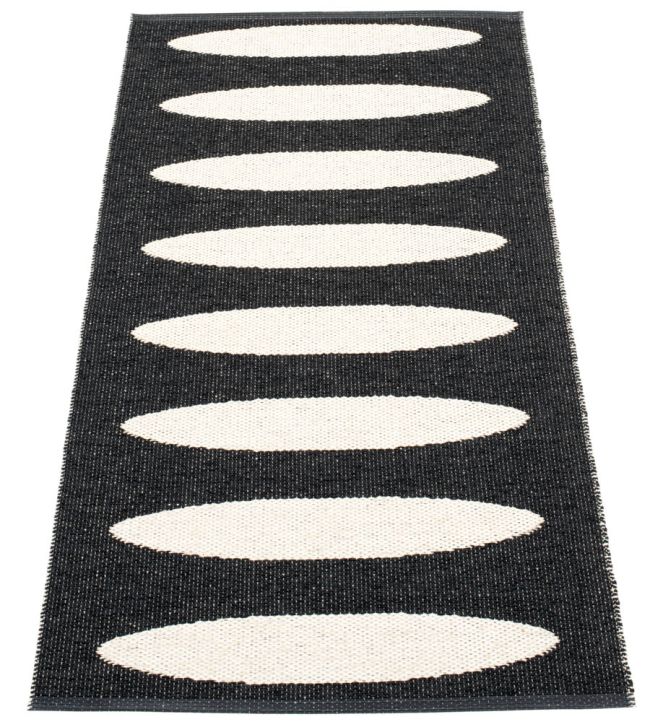 Pappelina Ella Runner rug Black/Vanilla ELx722 Black/Vanilla