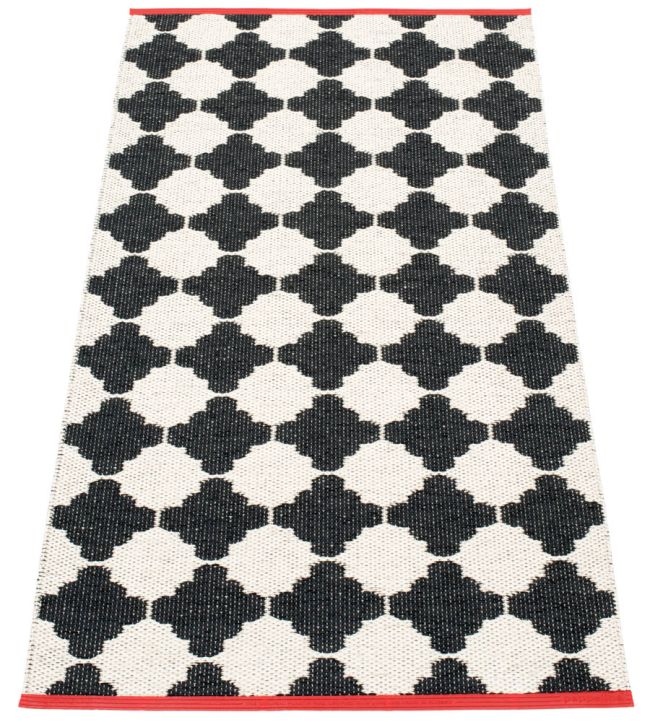 Pappelina Marre rug Black/Vanilla MAX715 Black/Vanilla