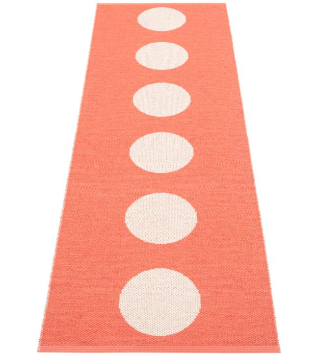 Pappelina Vera Runner rug Flamingo/Vanilla VE2F722 Flamingo/Vanilla