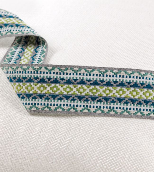 Zahara Braid Trimming by Romo Basil