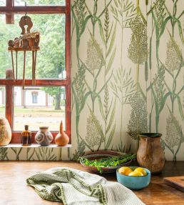 Riverside Flora Wallpaper in Anthracite by MINDTHEGAP | Jane Clayton