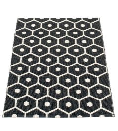 Honey Rug by Pappelina Black/Vanilla Honey Rug by Pappelina Black/Vanilla