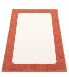 Ilda Rug by Pappelina Brick/Vanilla Ilda Rug by Pappelina Brick/Vanilla