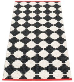 Marre Rug by Pappelina Black/Vanilla Marre Rug by Pappelina Black/Vanilla