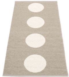 Vera Rug by Pappelina Mud/Vanilla Vera Rug by Pappelina Mud/Vanilla