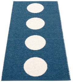 Vera Rug by Pappelina Ocean Blue/Vanilla Vera Rug by Pappelina Ocean Blue/Vanilla
