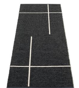 Fred Runner Rug by Pappelina Black/Vanilla