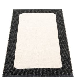Ilda Rug by Pappelina Black/Vanilla Ilda Rug by Pappelina Black/Vanilla