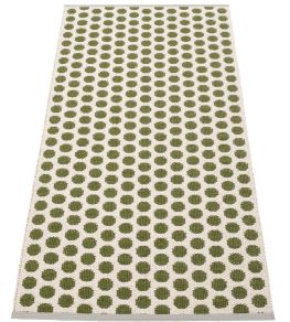 Noa Rug by Pappelina Dark Olive/Vanilla Noa Rug by Pappelina Dark Olive/Vanilla