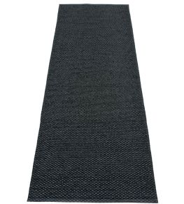 Svea Runner Rug by Pappelina Black Metallic/Black