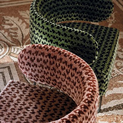 Istoria weaves